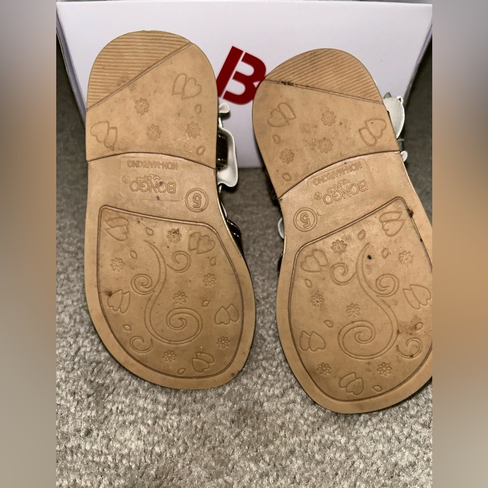 Sandals - Picture 3 of 3